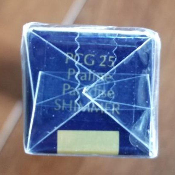 ESTEE LAUDER Lip Gloss - BRAND NEW BOX - Picture 5 of 7